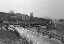19999 Gezicht op de Ezelsdijk te Utrecht tijdens de aanleg van riolering, uit het oosten.